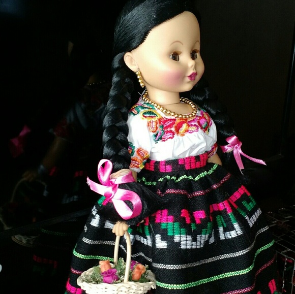 Munecas Doll 13" - Picture 3 of 6
